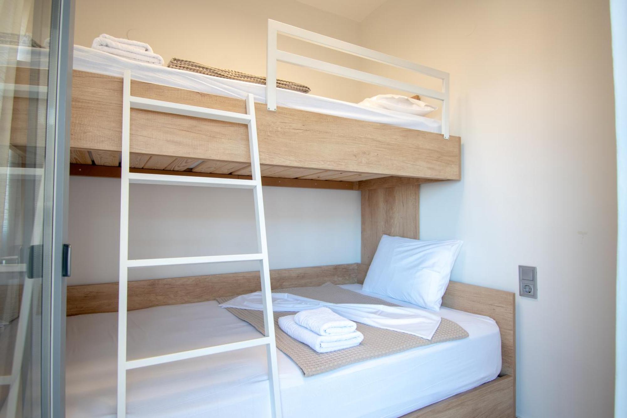 Magdalena Seaside Apartments Nea Roda Room photo